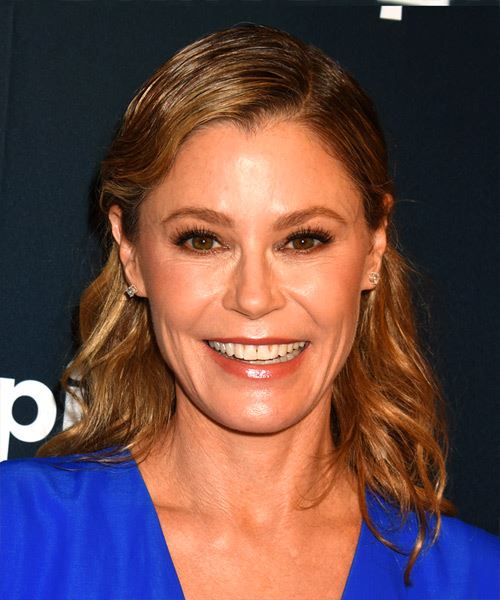 Julie Bowen Casual Hairstyle
