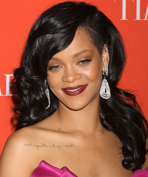 Rihanna Long Glamorous Black Waves
