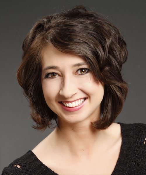 Short Uniform Layered Brunette Waves